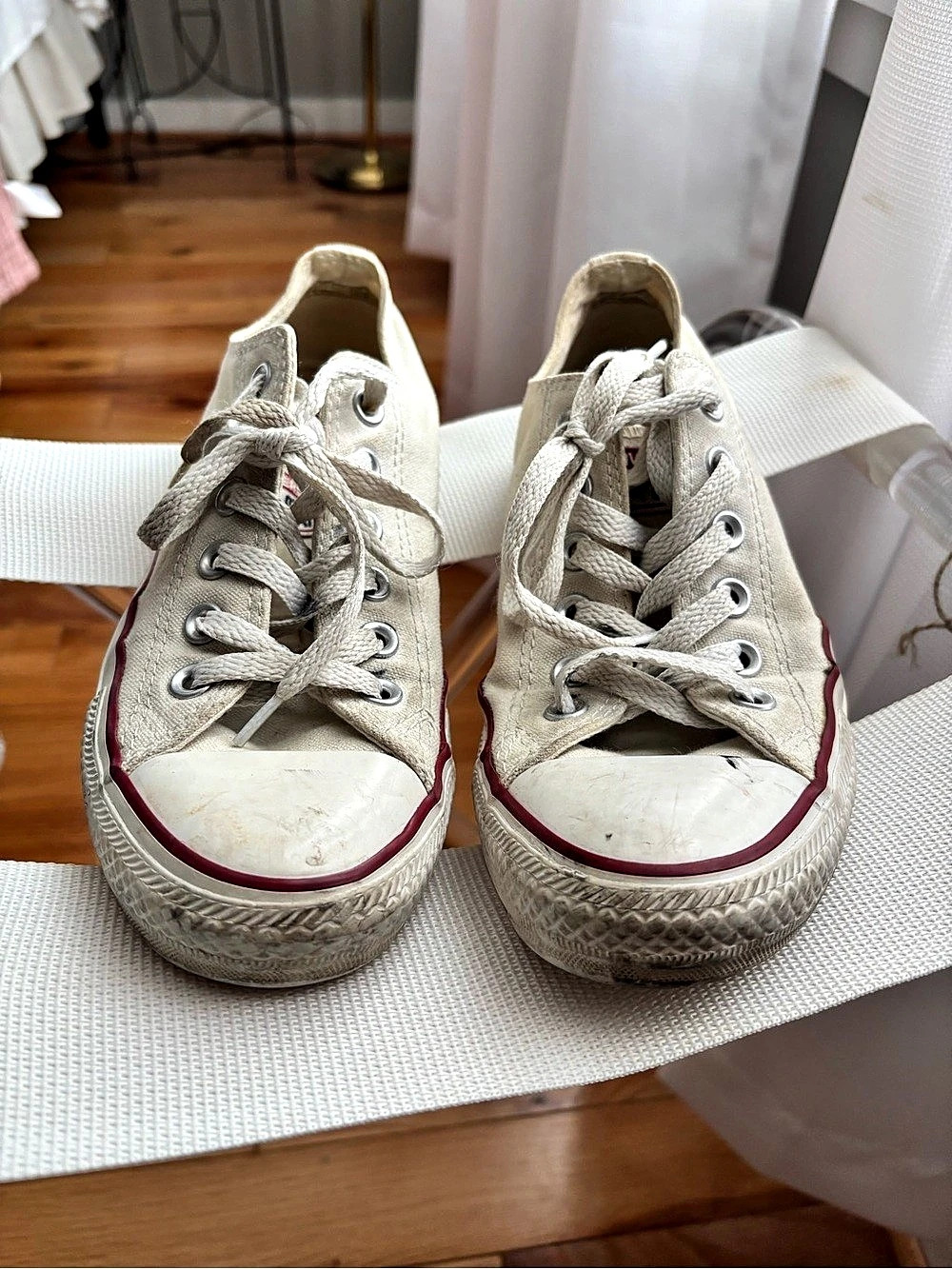 Converse Chuck Taylor All Star Ox Low Top Sneakers White & Red US 7